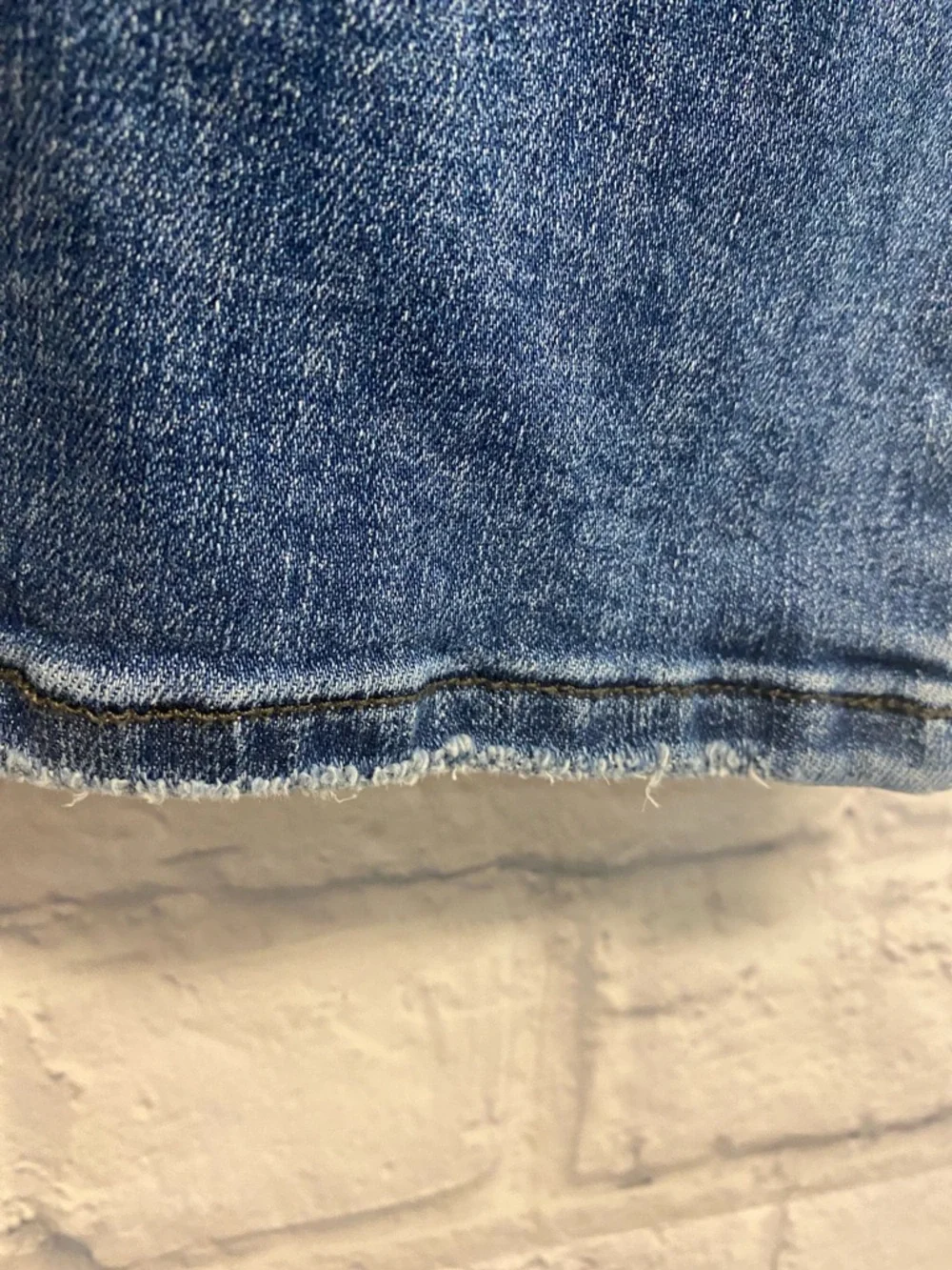 Judy Blue High Waist Cropped Jeans with Braided Side Trim Size 31 - Picture 5 of 13